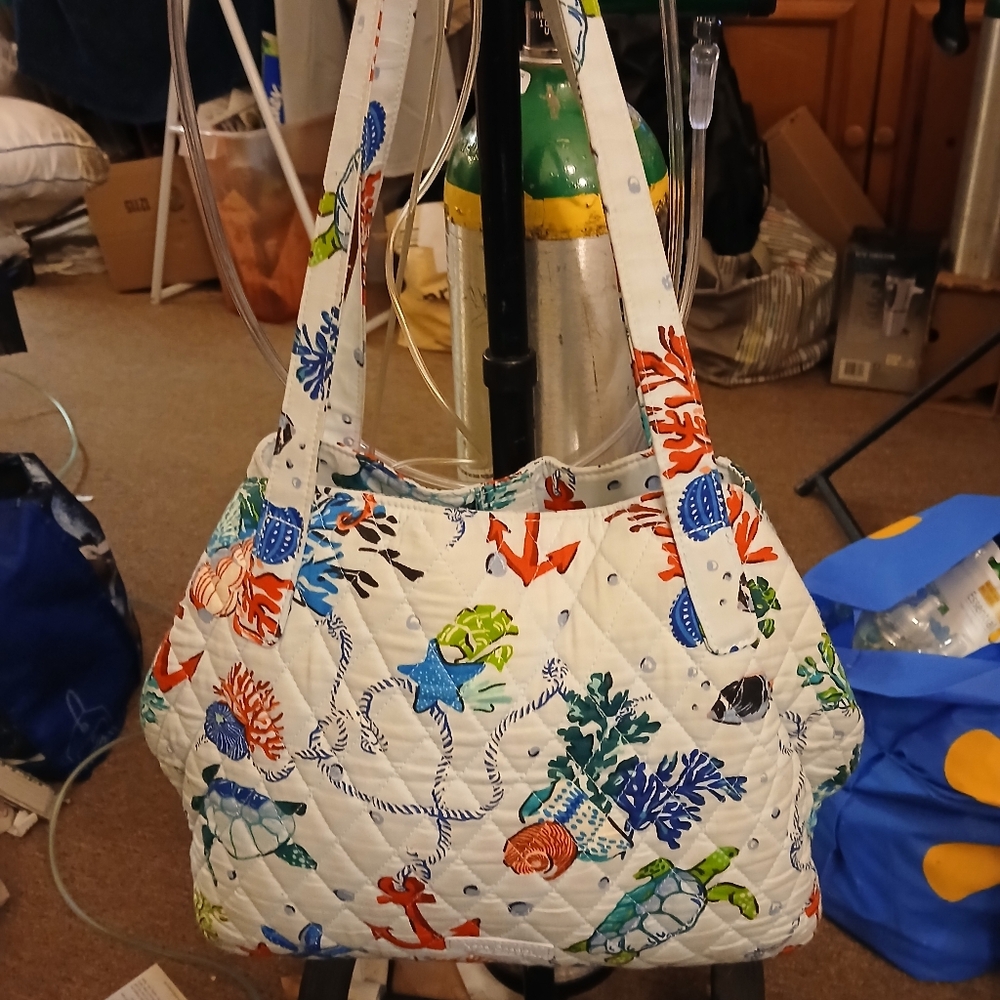 Vera Bradley Blue and Red Quilted Mini Bag - Picture 12 of 13